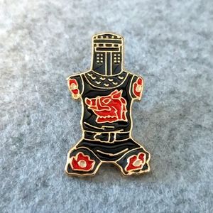 Tis but a Scratch! Monty Python Holy Grail Black Knight Pin